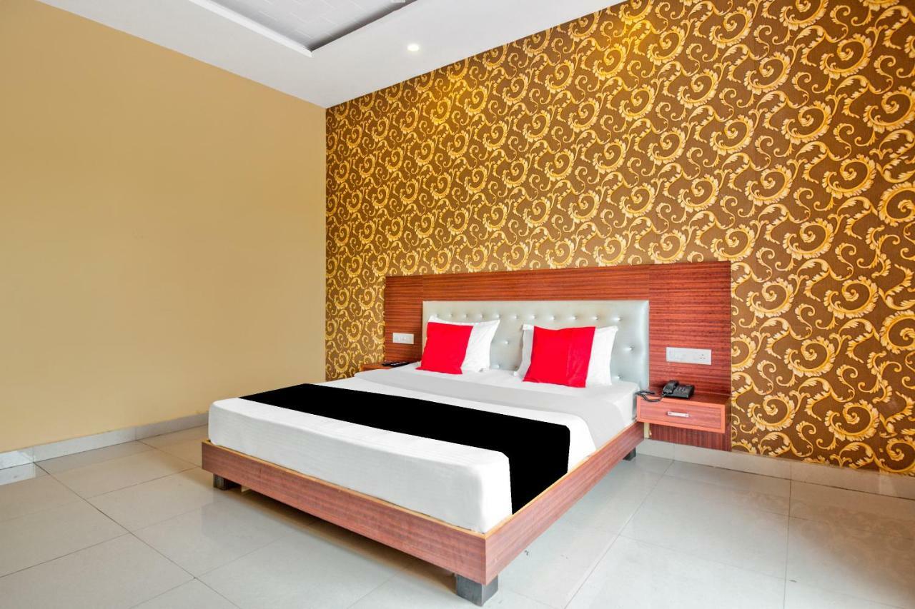 Capital O 40833 Maharaja Hotel & Restaurant Kashipur Buitenkant foto