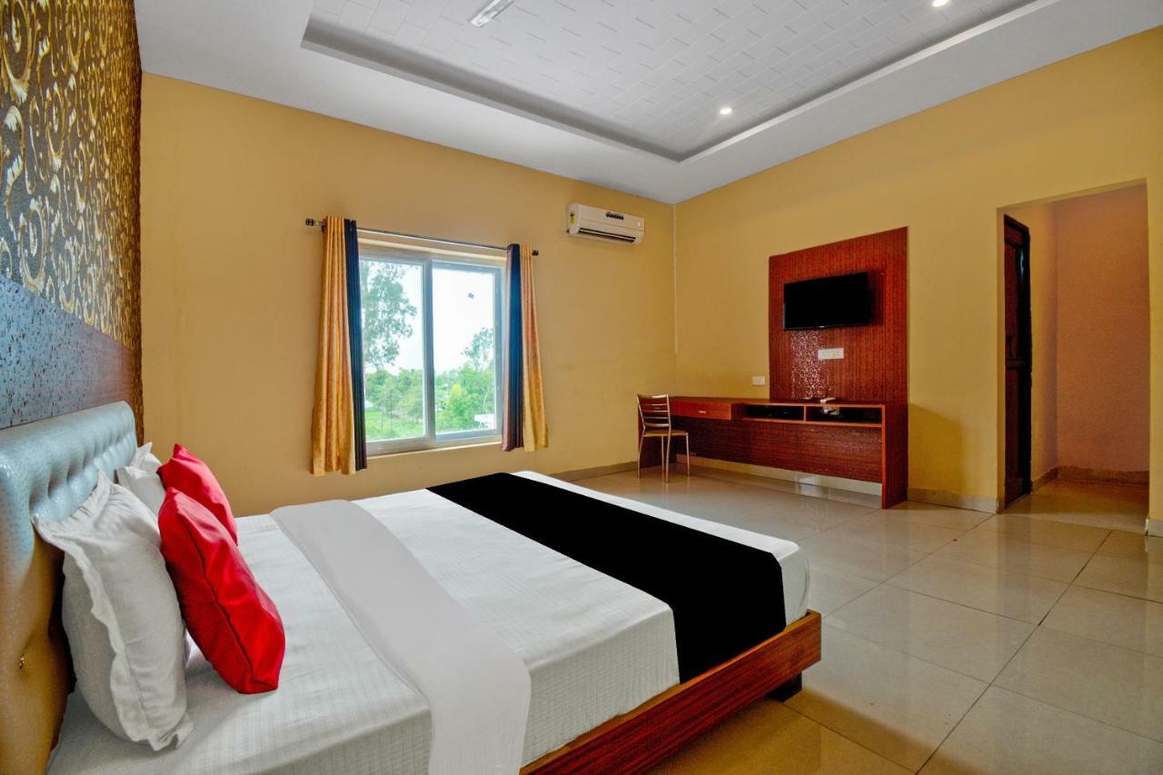 Capital O 40833 Maharaja Hotel & Restaurant Kashipur Buitenkant foto