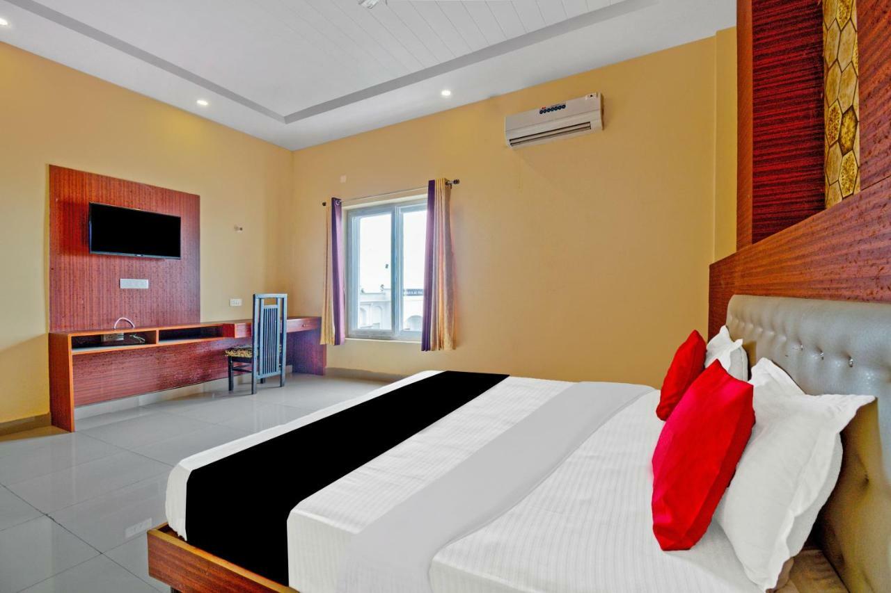 Capital O 40833 Maharaja Hotel & Restaurant Kashipur Buitenkant foto