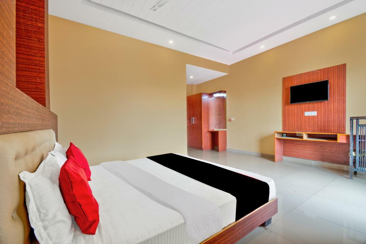 Capital O 40833 Maharaja Hotel & Restaurant Kashipur Buitenkant foto